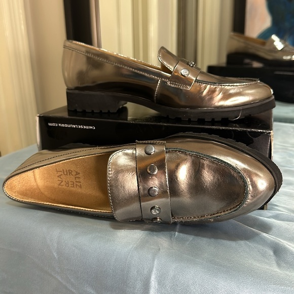 Naturalizer Pewter Women’s Loafers 9.5 - Picture 5 of 5